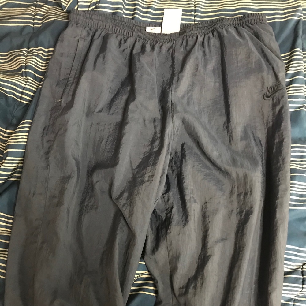 Nike athletic windbreaker joggers